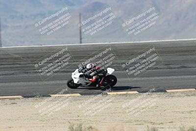 media/Jan-15-2026-Racers Edge (Thu) [[dfebeb70ab]]/3-B Group/Session 2 (Bowl Exit)/